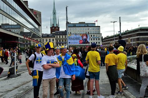 İ­s­v­e­ç­­t­e­ ­ç­e­y­r­e­k­ ­f­i­n­a­l­ ­s­e­v­i­n­c­i­